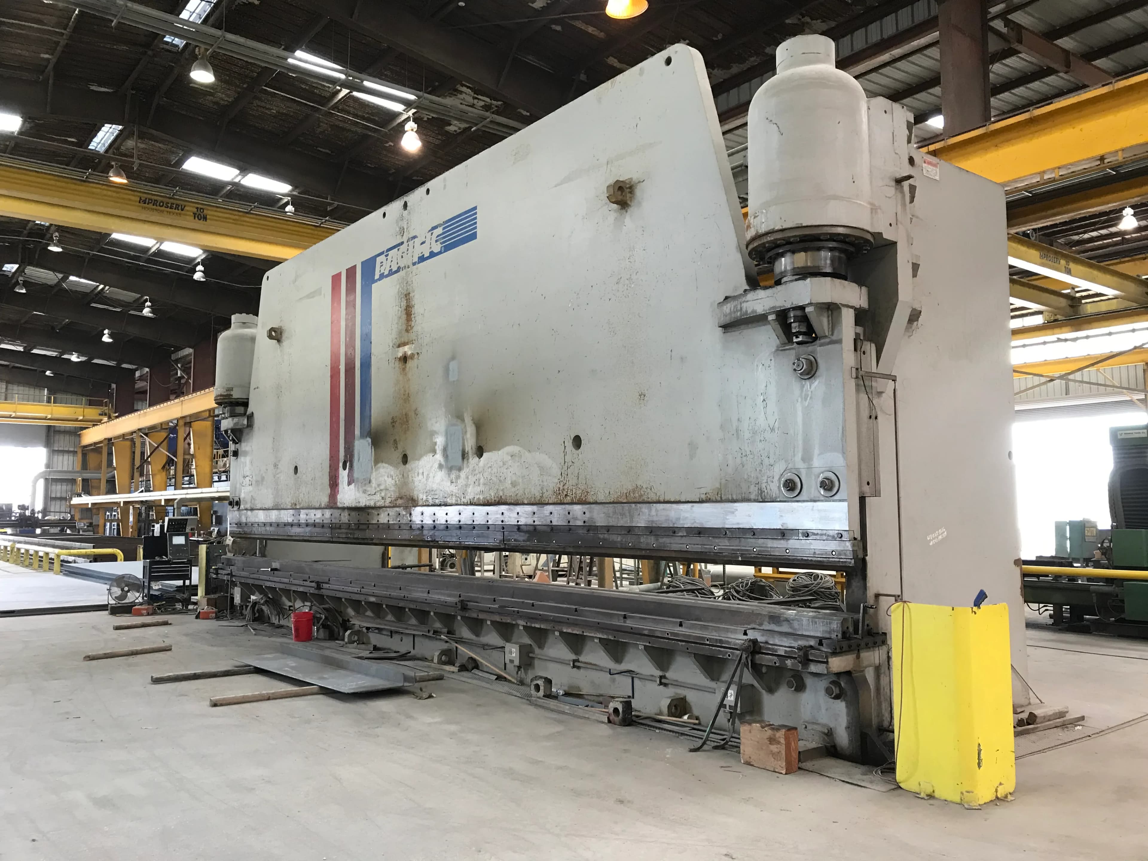 1,500-ton hydraulic bend press at C&C Marine