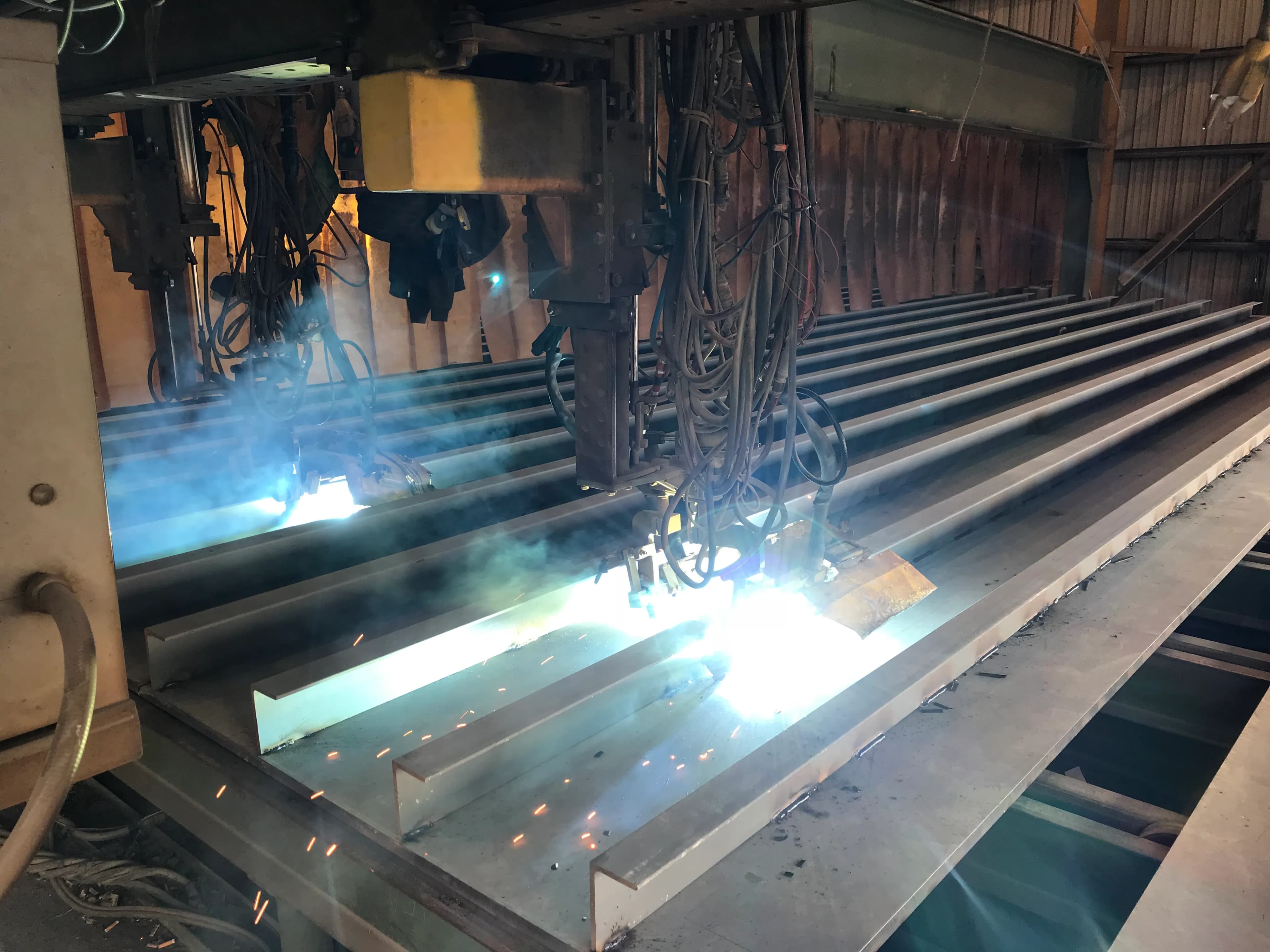 Dart robotic welder at C&C Marine
