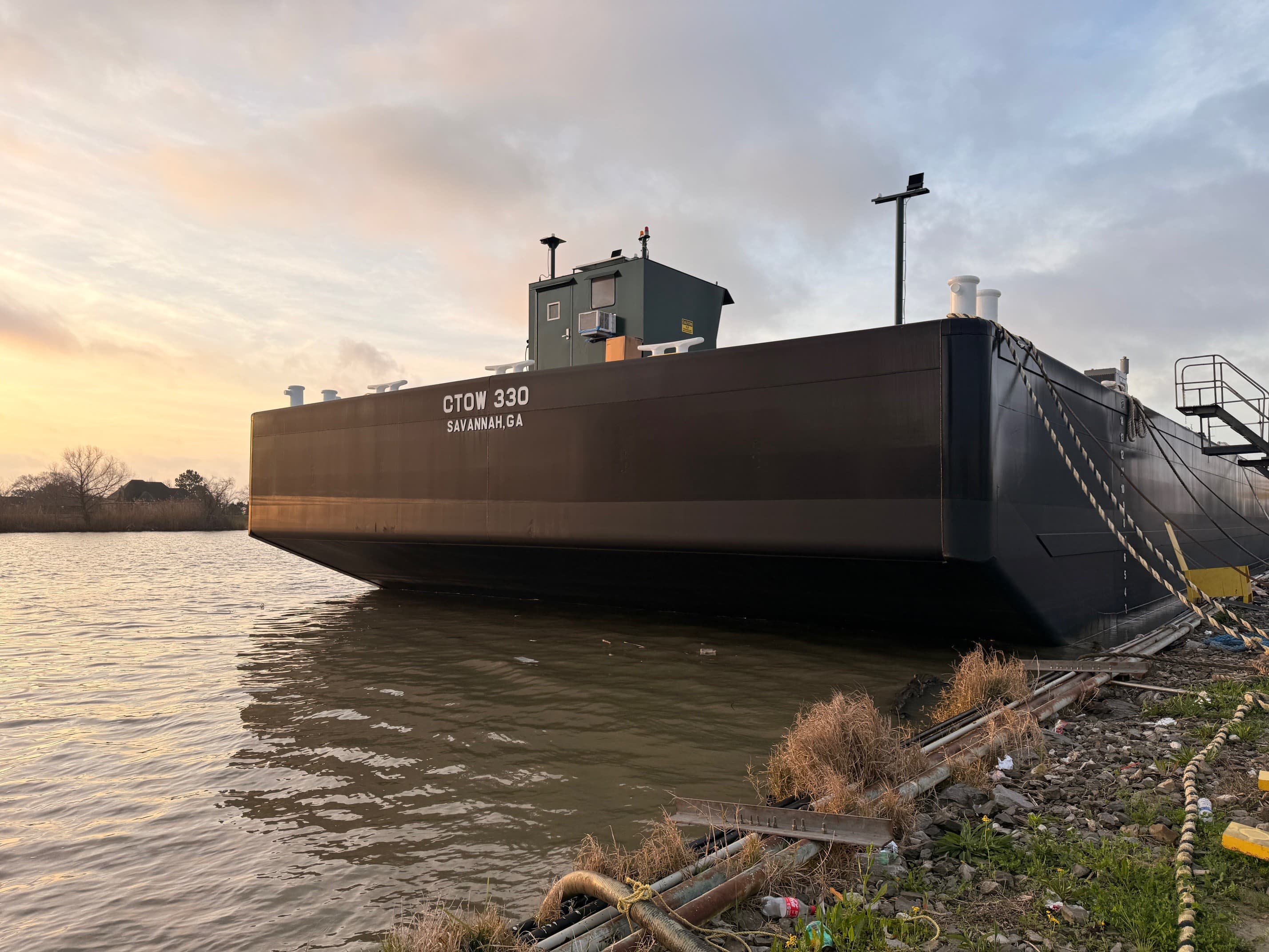 C&C Delivers Double-Hull Tank Barge CTOW 330